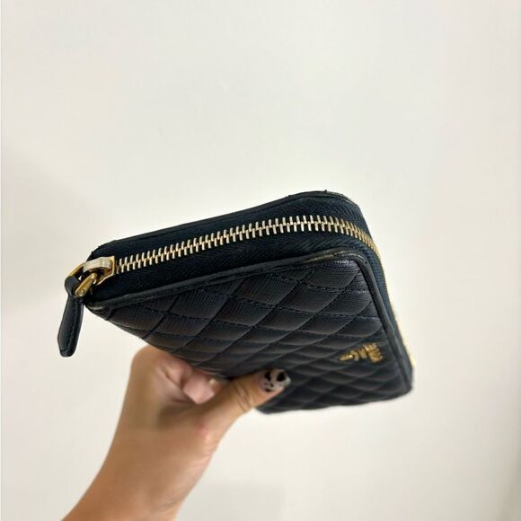 Quilted Prada saffiano leather wallet - Picture 8 of 9